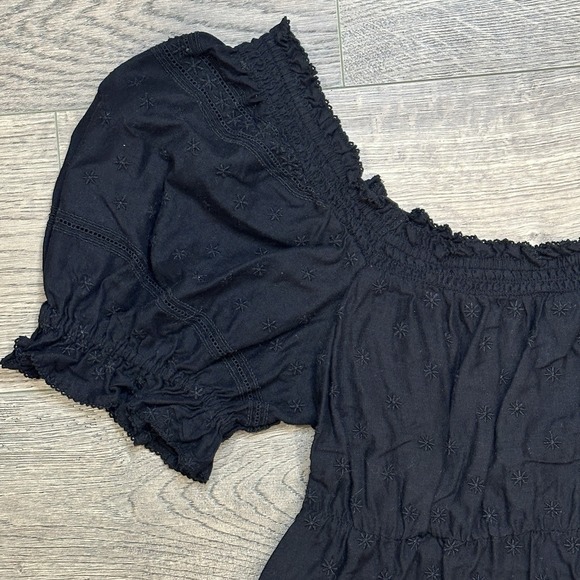 OLD NAVY Womens Size M Puff Sleeve Tiered Smocked Embroidered Milkmaid Boho - Picture 3 of 11